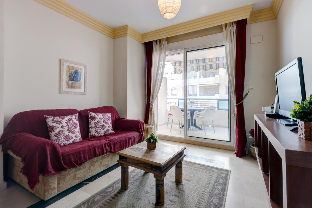 First Line Beach Apartment มาร์เบยา ภายนอก รูปภาพ