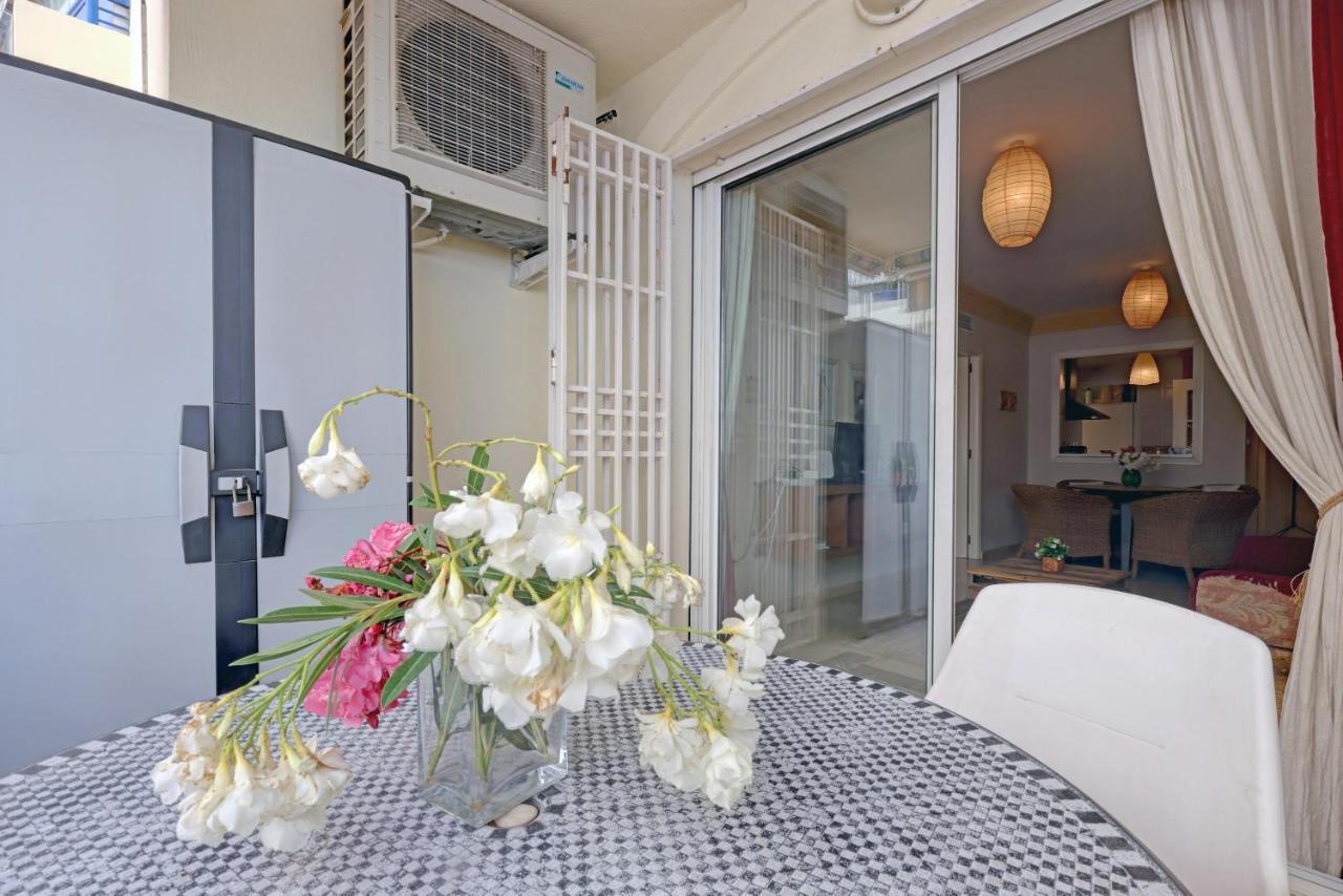 First Line Beach Apartment มาร์เบยา ภายนอก รูปภาพ